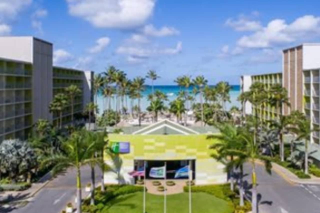 Holiday Inn Resort Aruba-Beach